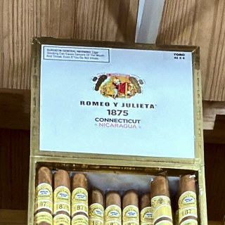 Romeo y Julieta 1875 Connecticut Nicaragua box on the shelf at Glen Smoke Shop