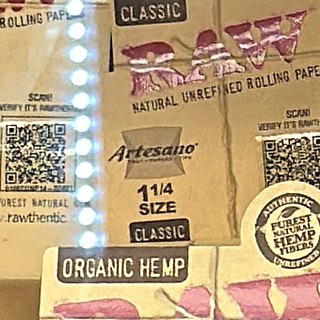 RAW Classic Artesano Artesano 1 1/4 (papers, tips and tray) on the shelf at Glen Smoke Shop