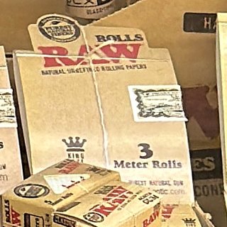 RAW Classic 3 Metre Rolls, King Size on the shelf at Glen Smoke Shop