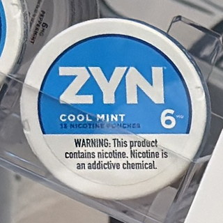 ZYN Cool Mint nicotine pouches